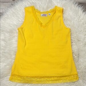 D AND CO. ESSENTIALS Yellow Lace Trim Camisole